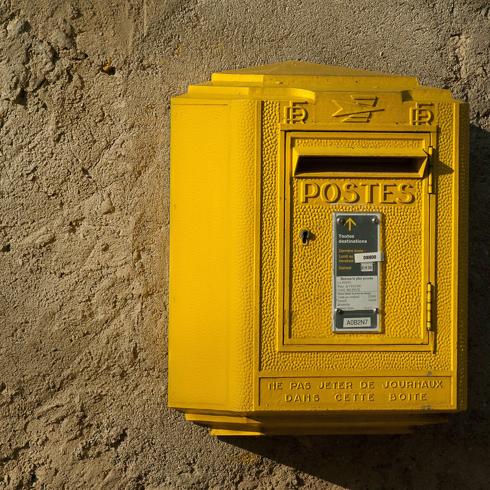 Calcul de coût de la distribution postale en France